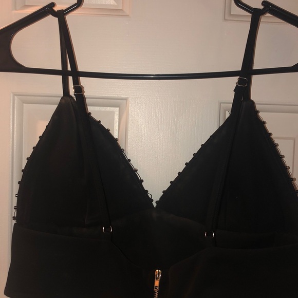 Cute top - Picture 2 of 2